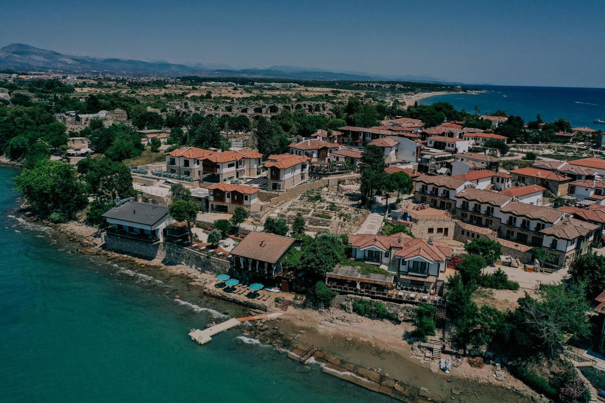 6 Rooms By Azumare Side Exterior foto